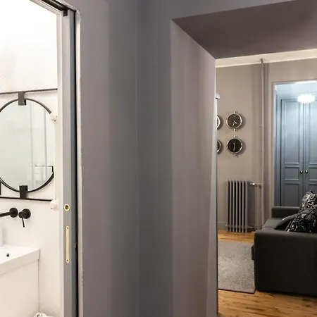 Bridge Apartment